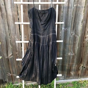 David Meister Black silk pleated dress 6